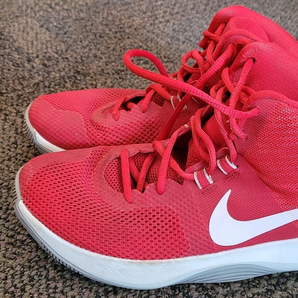 Mens 7.5 Nike Basketball shoes - Picture 2 of 6